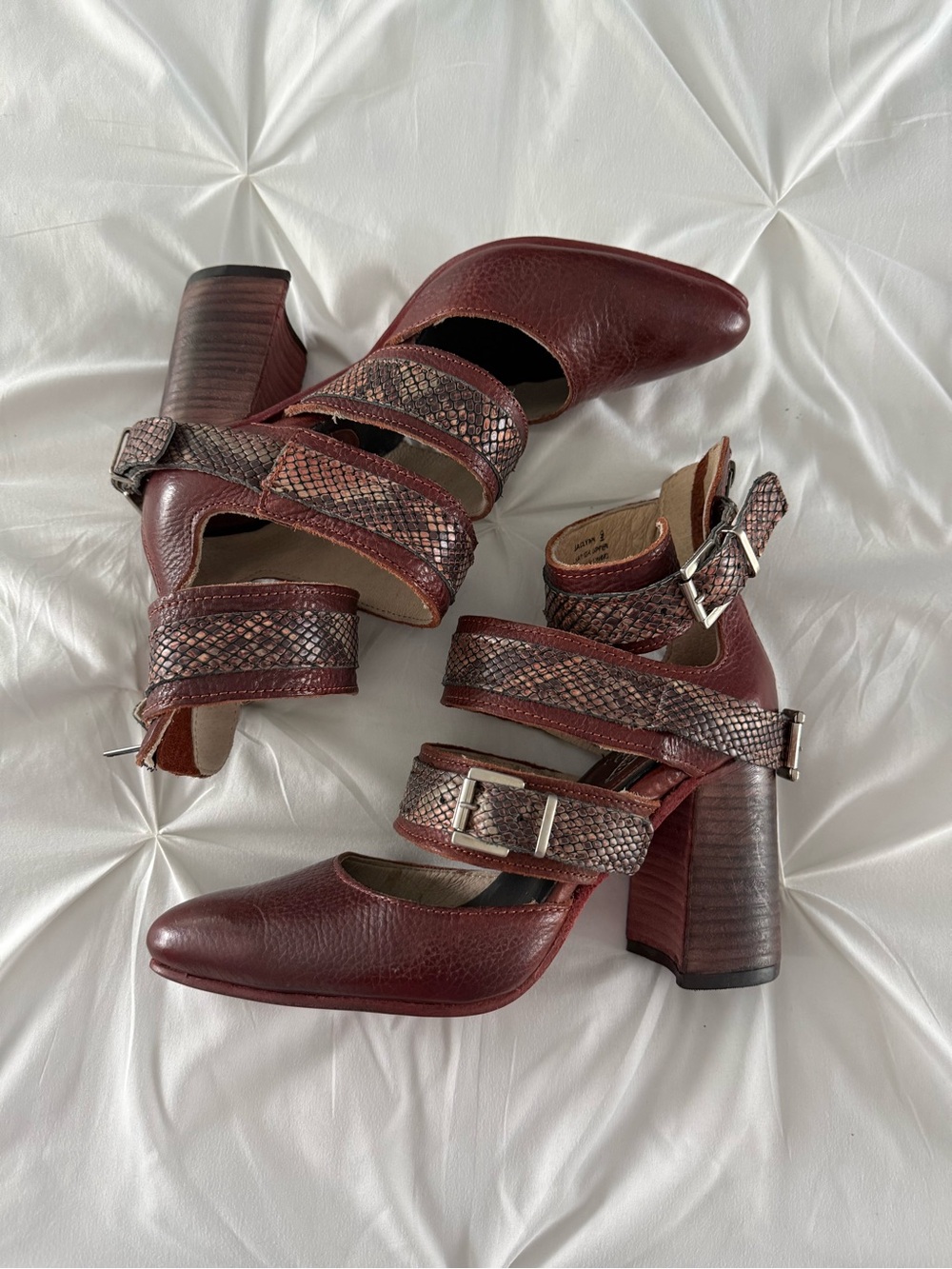 Freebird by Steven Jaclynn Red Heels 9 New
